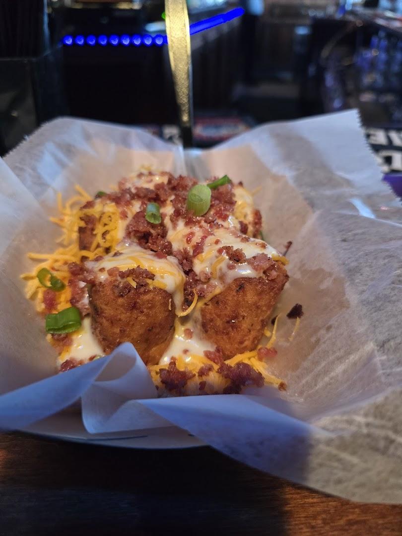 Nicc and Norms Tavern